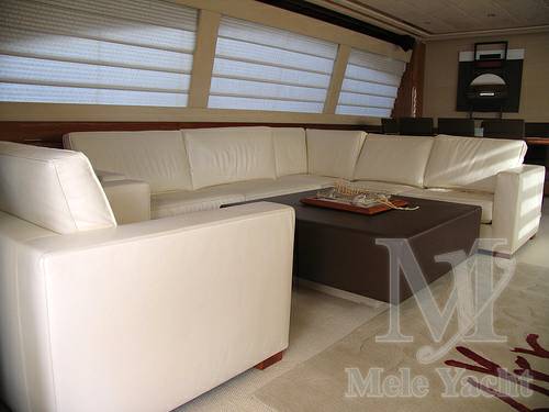 Ferretti yachts Ferretti 830