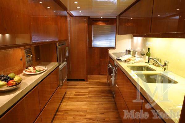 Ferretti yachts Custom line 112
