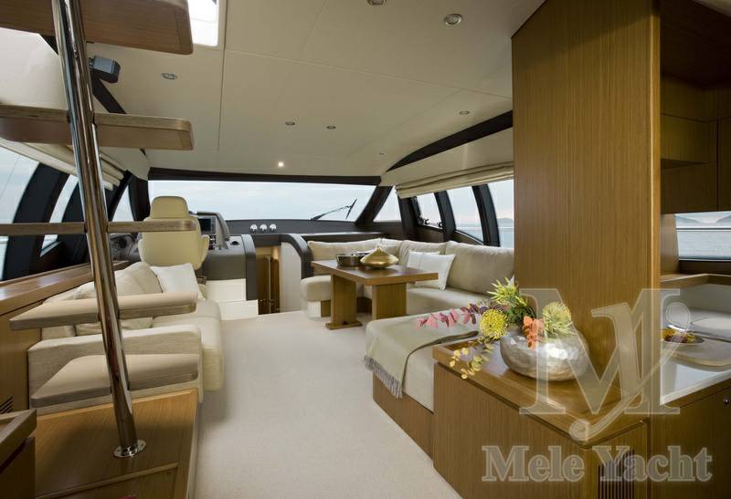 Ferretti 592
