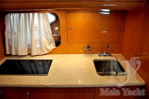 Uniesse 42 open
