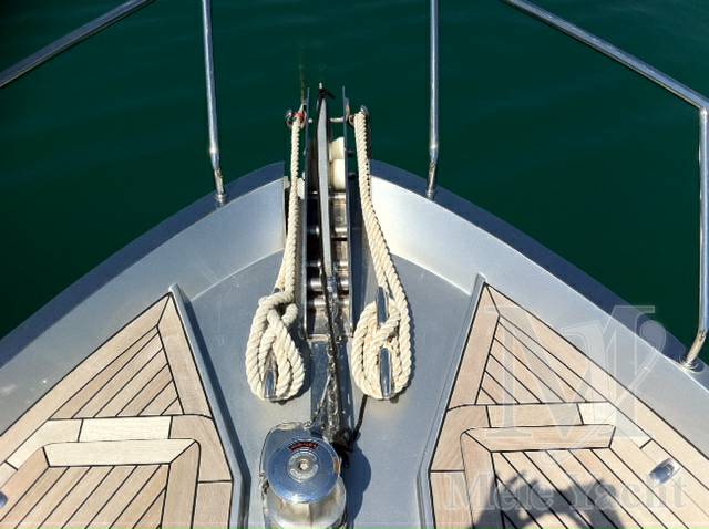 Pershing 72
