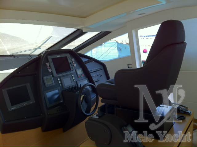 Pershing 72