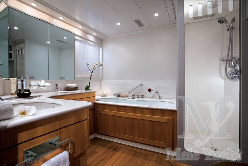 Cantieri perini navi 43 m - 141 ft