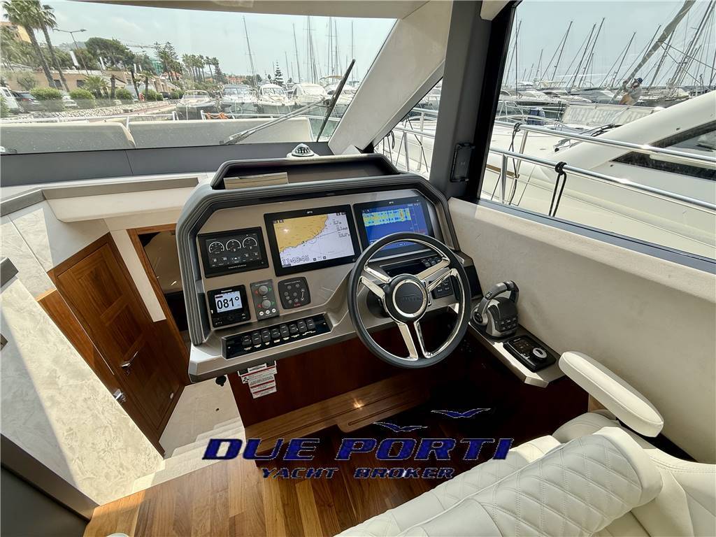 Galeon 460 fly