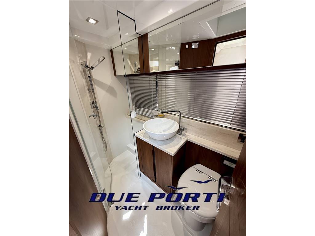 Galeon 460 fly