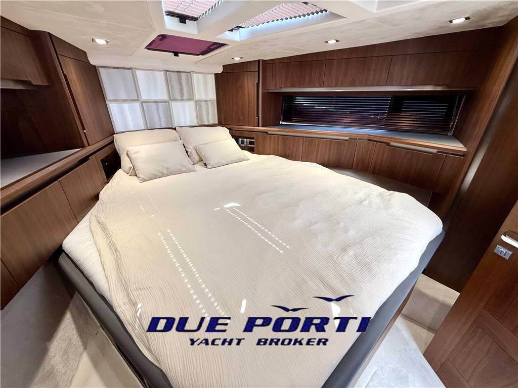 Galeon 460 fly