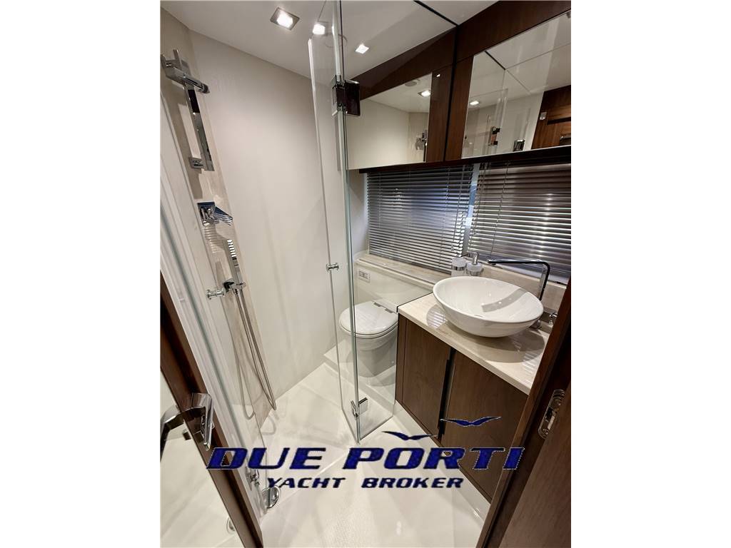 Galeon 460 fly