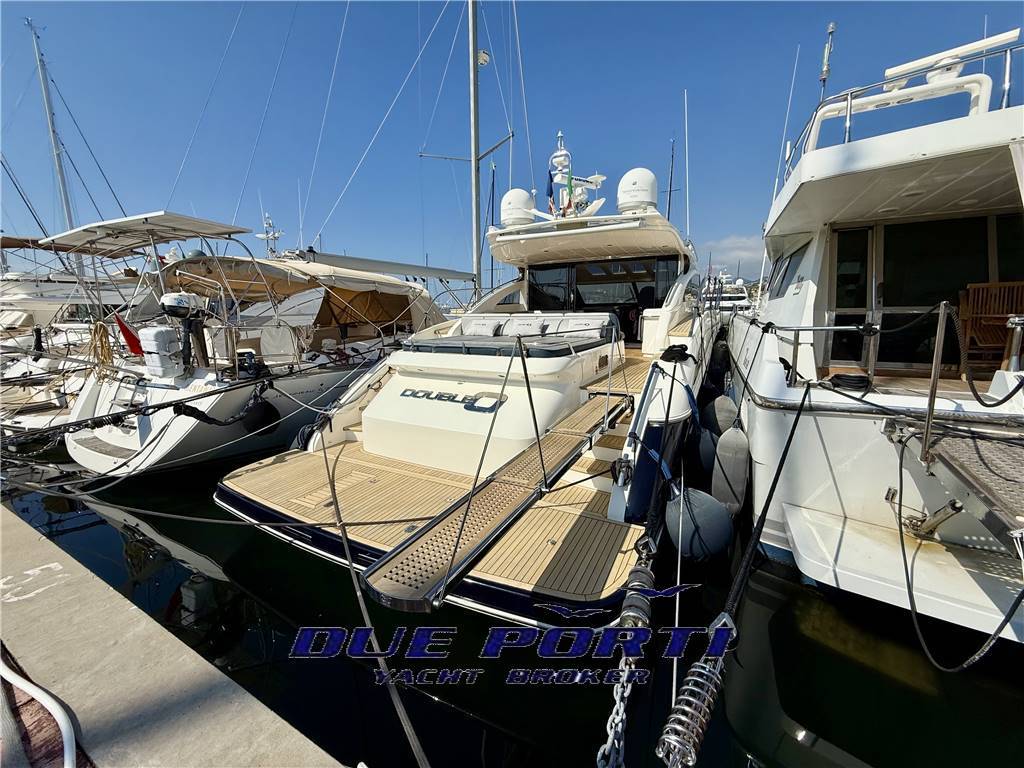 Princess V62