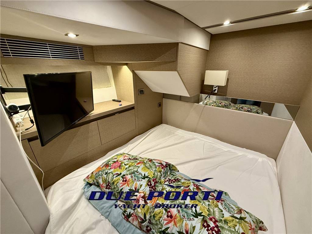 Prestige 680 fly