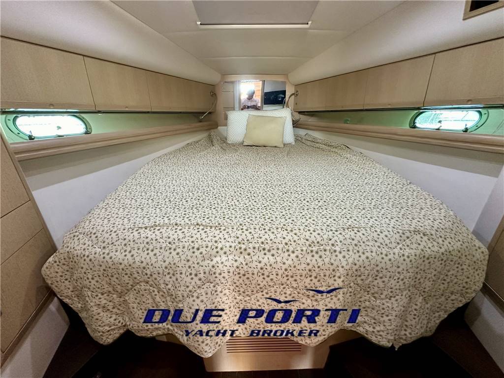 Airon marine 4300 t-top
