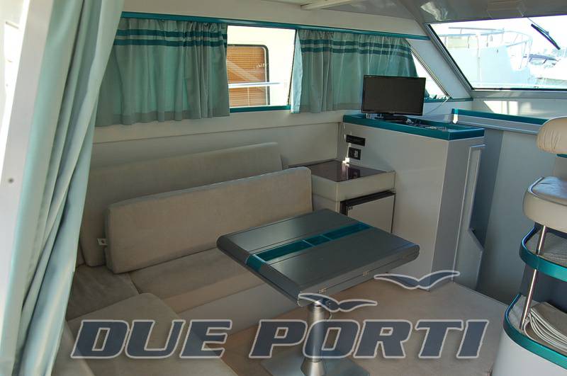 Ferretti 36 fly