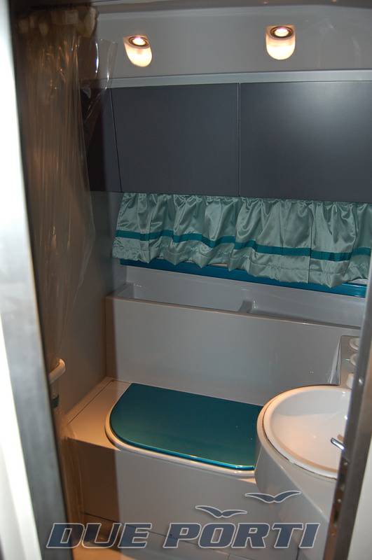Ferretti 36 fly