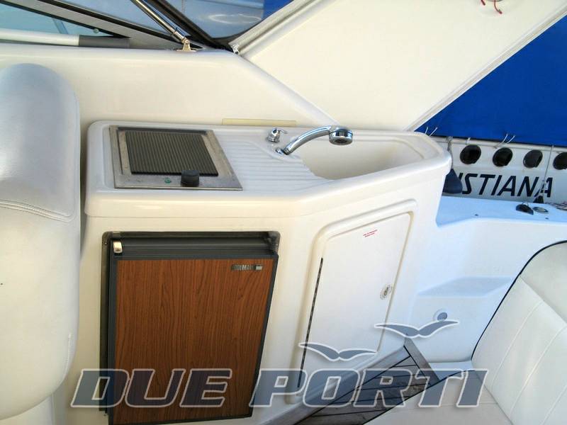 Riviera 3000 offshore