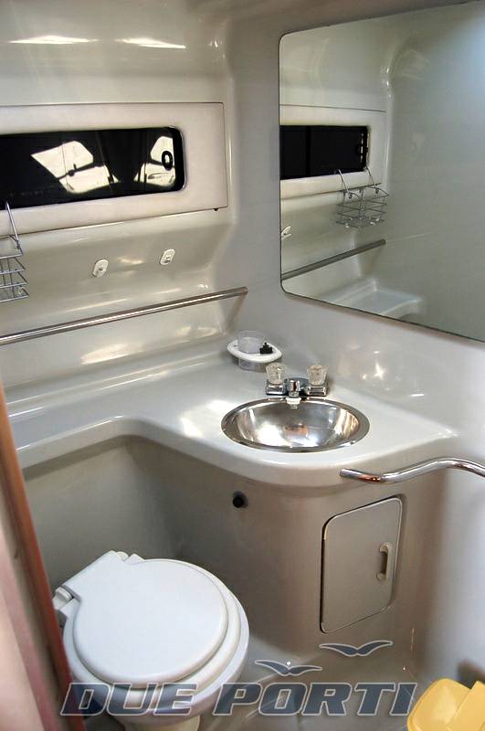 Sea ray 310 express cruiser