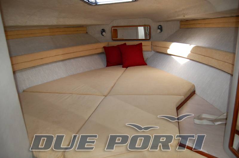 Sea ray 310 express cruiser