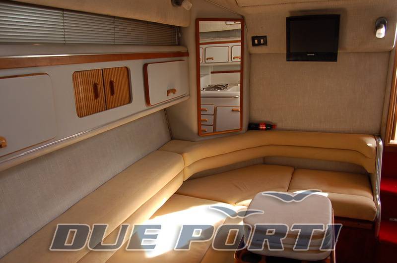 Sea ray 310 express cruiser