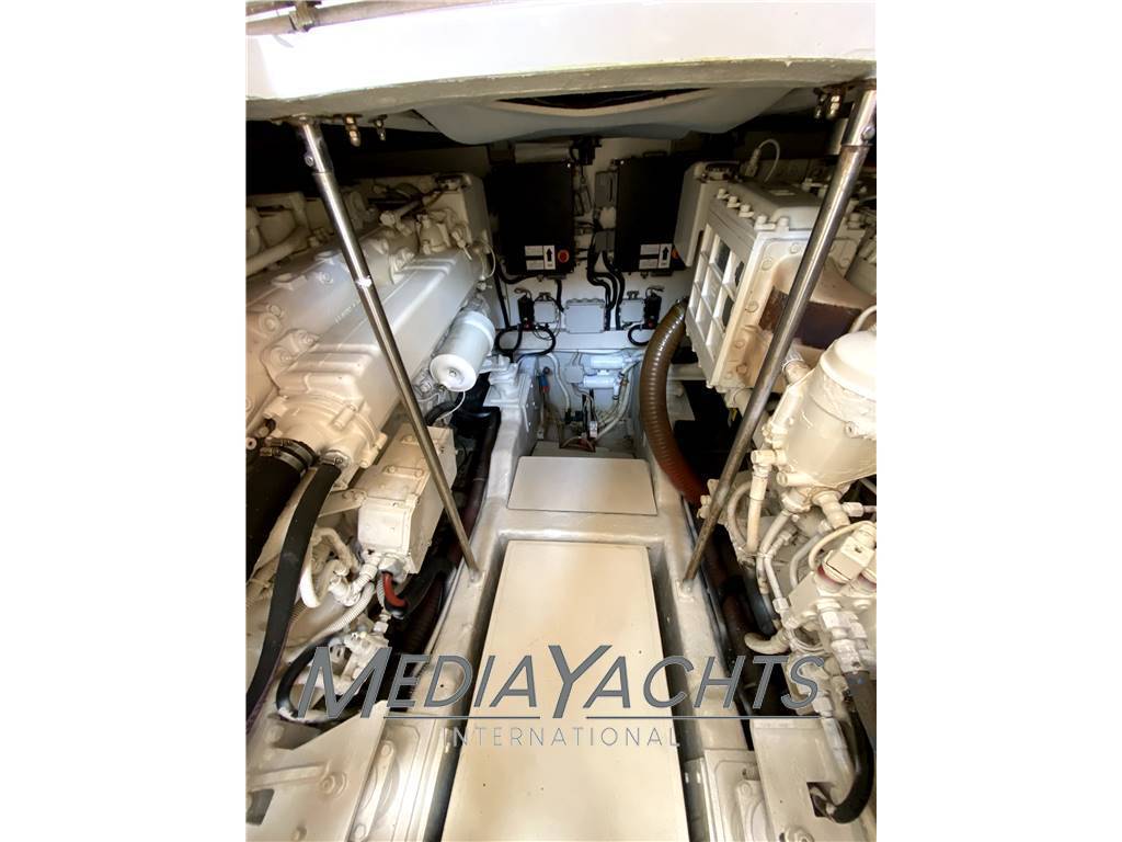 Uniesse 48 open
