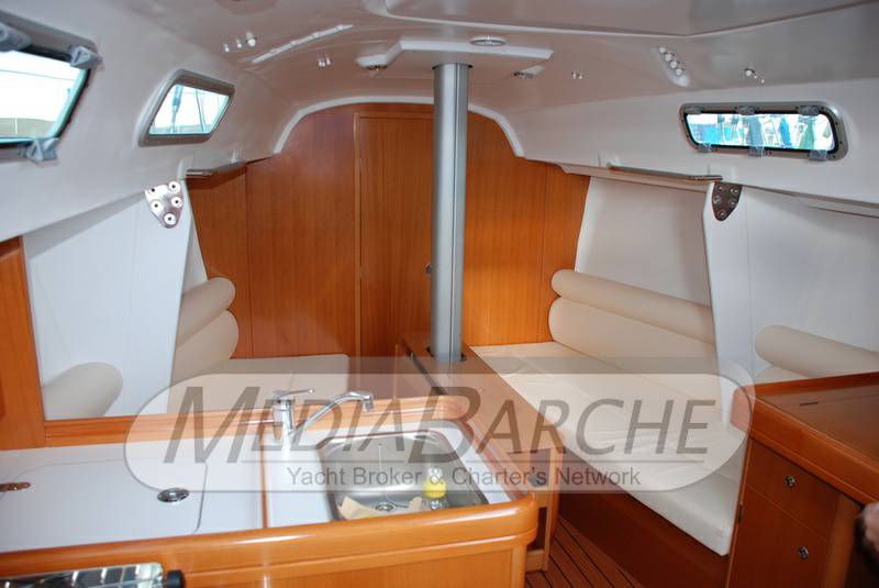 Beneteau First 34.7