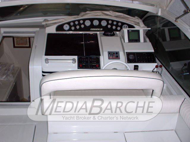 Pershing 38