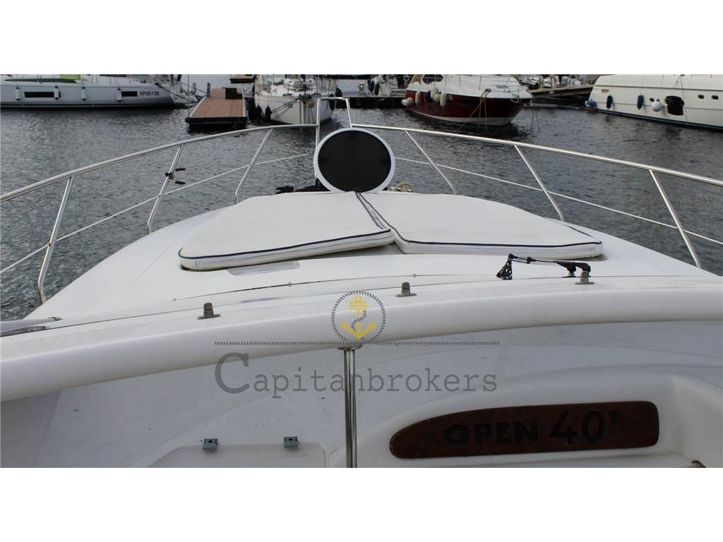 Astondoa 40 open