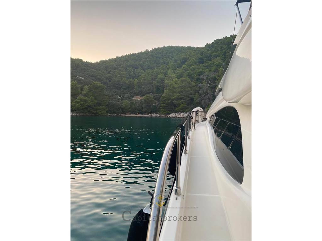 Ferretti yachts Ferretti 590