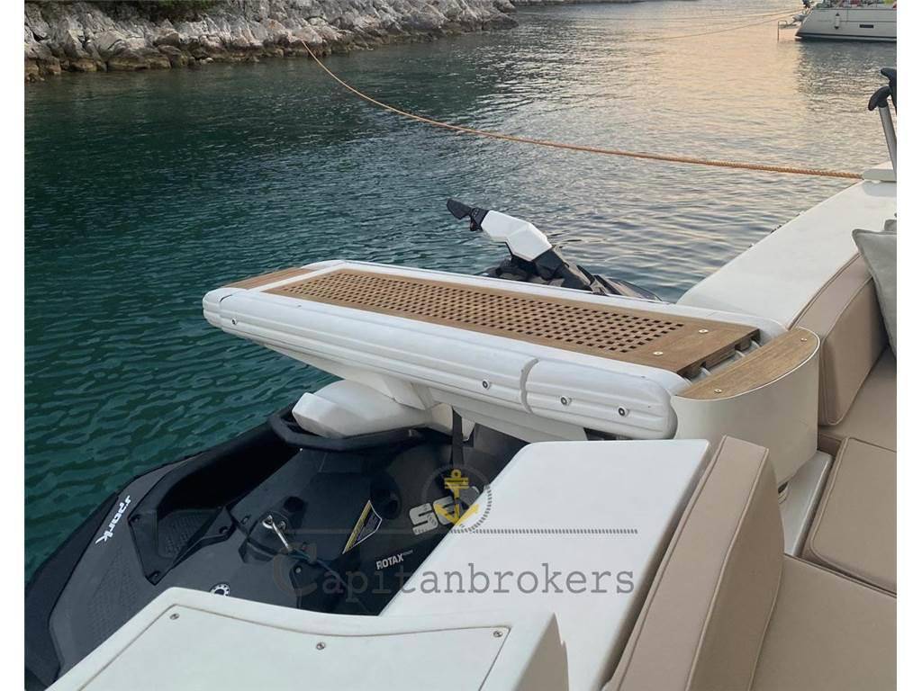 Ferretti yachts Ferretti 590