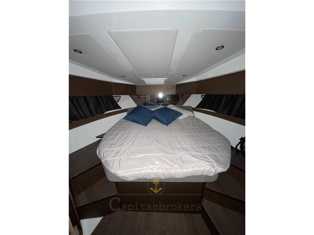 Beneteau Antares 11