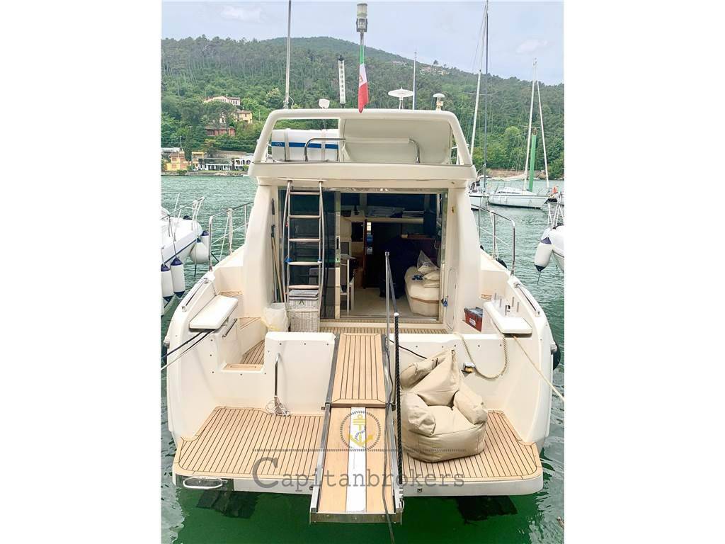 Azimut 36 fly