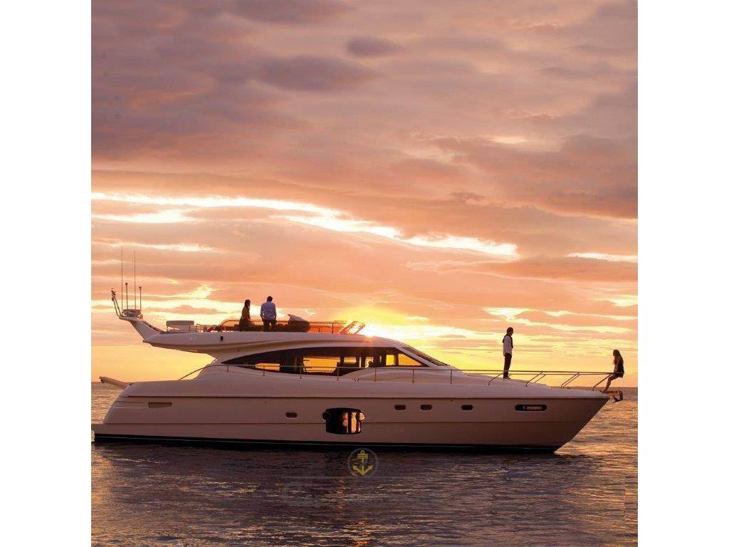Ferretti yachts 592