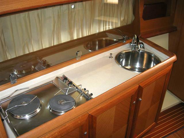 Mochi craft Dolphin 44