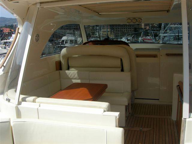Mochi craft Dolphin 44