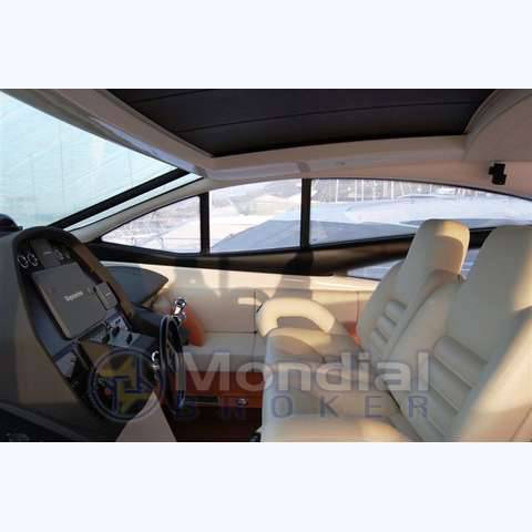 Pershing 62