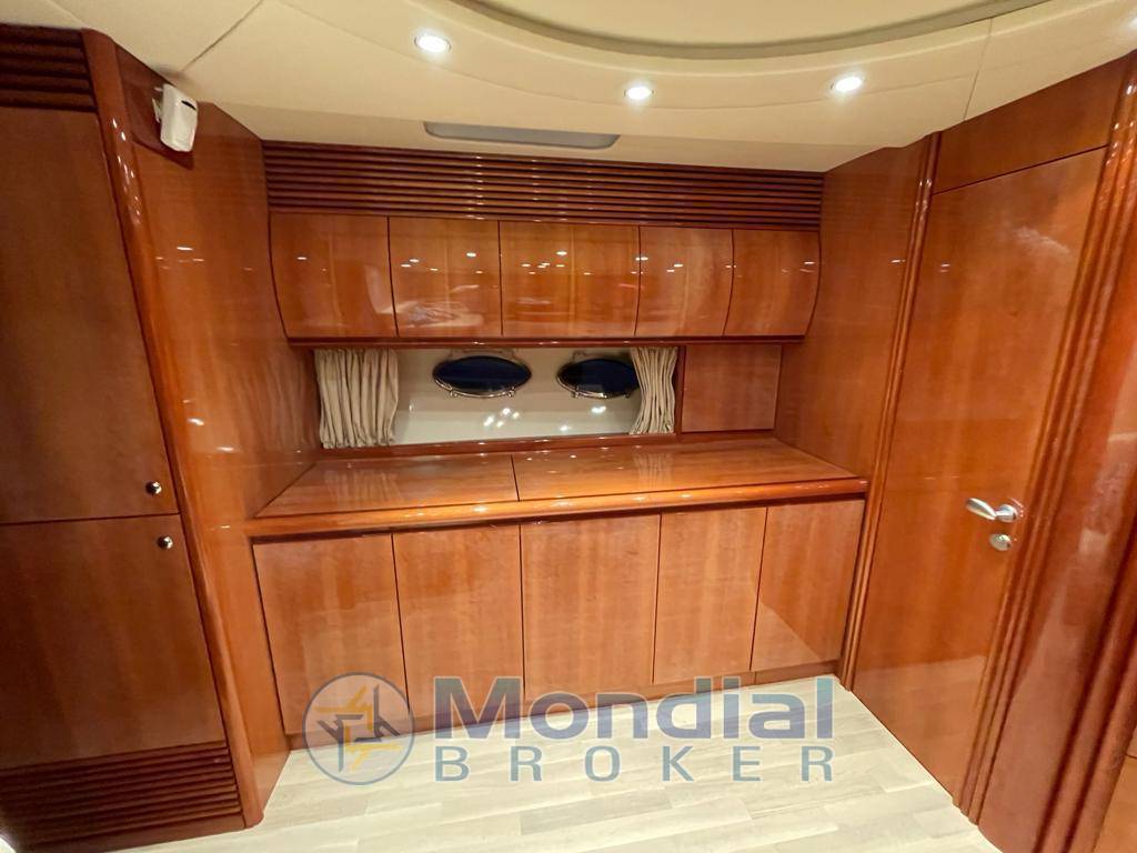 Pershing 54