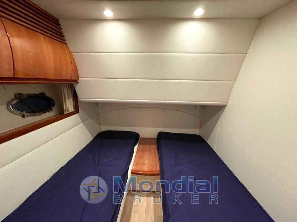 Pershing 54