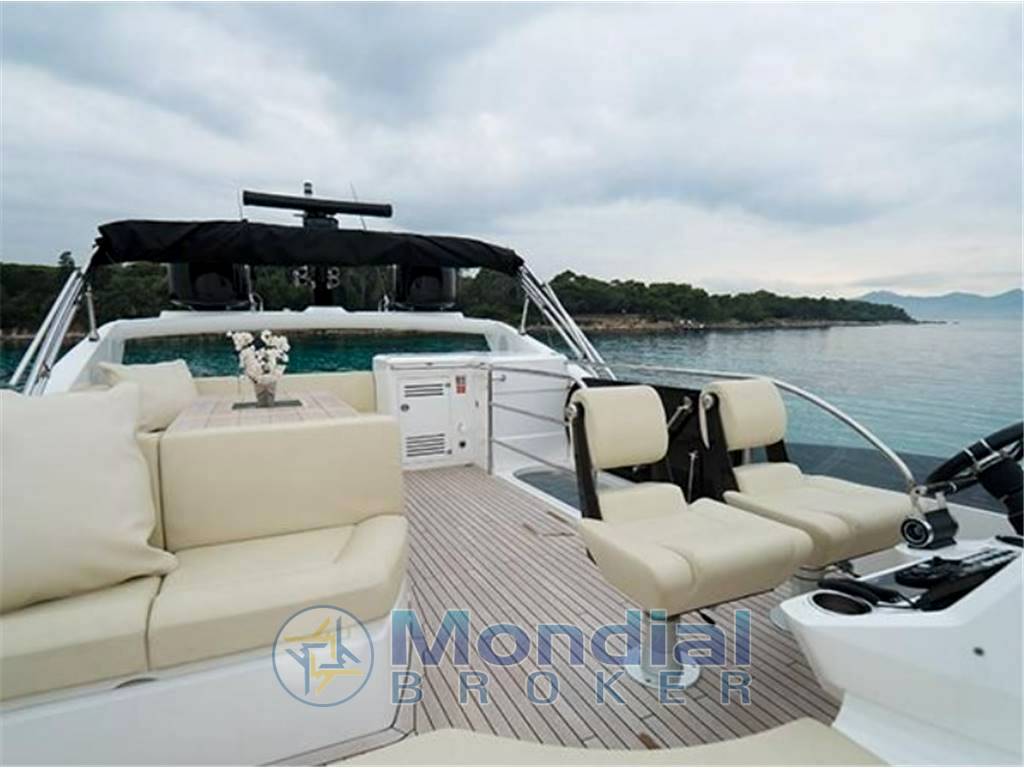 Sunseeker 68 sport yacht