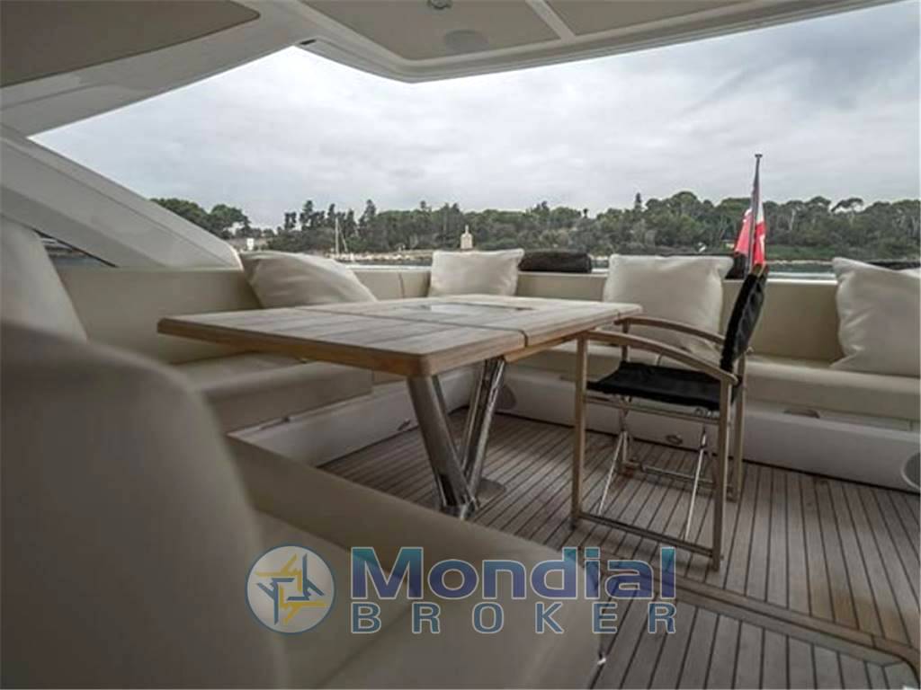 Sunseeker 68 sport yacht