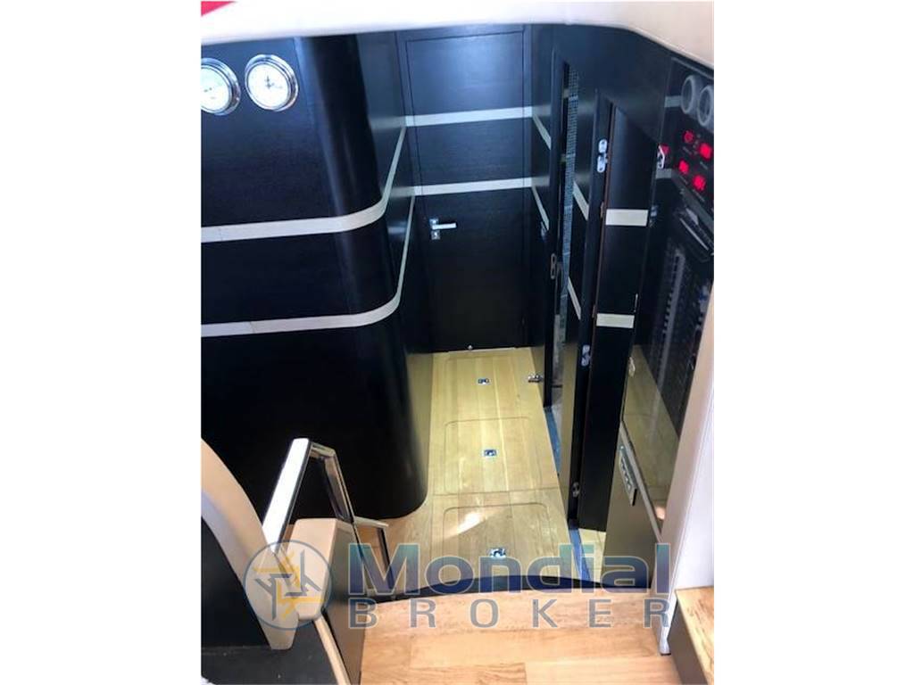 Master yacht Master 52