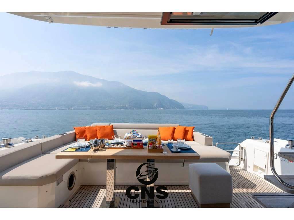 Prestige yachts 590 s