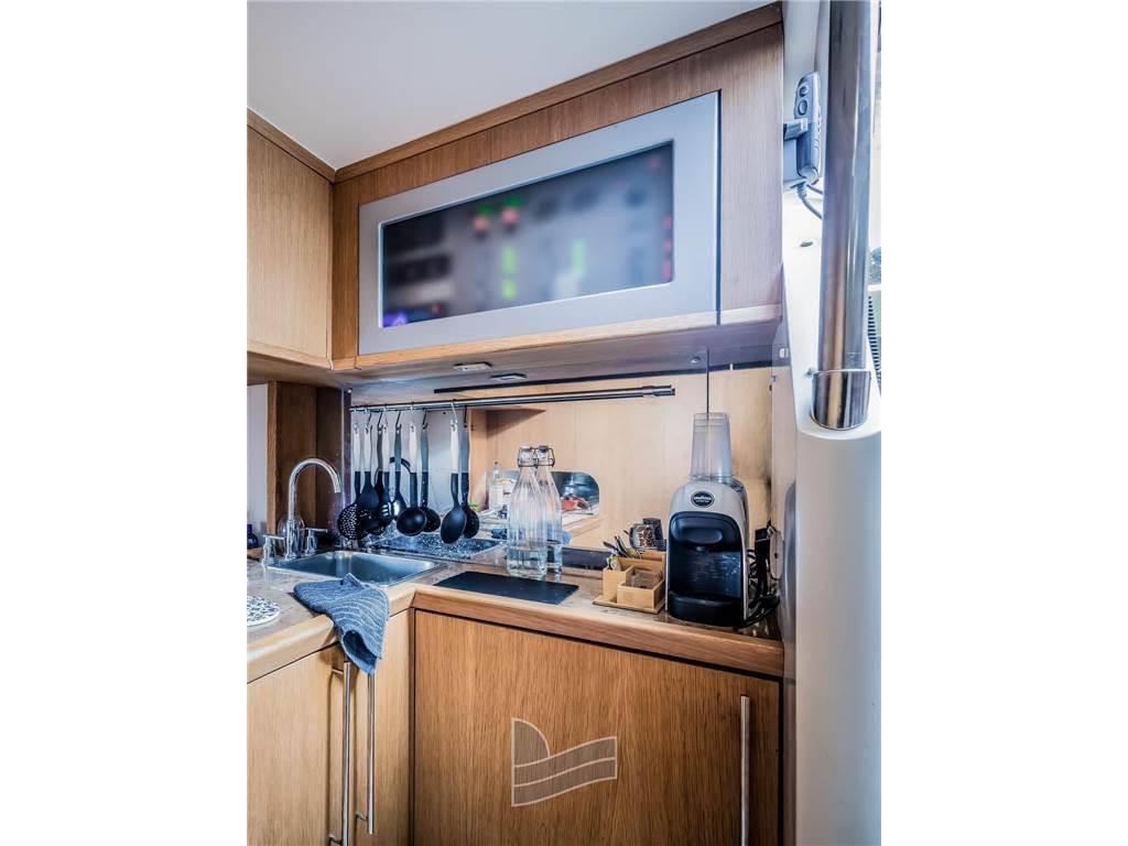 Sessa marine Oyster 42