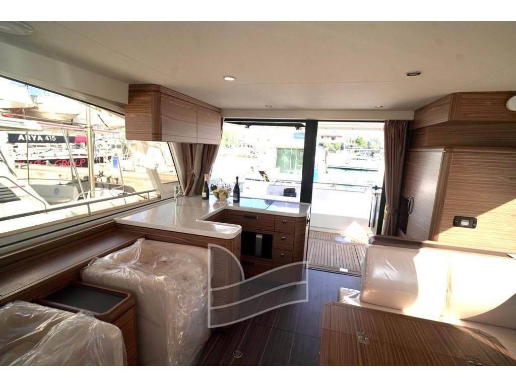 Greenline yachts 48 fly