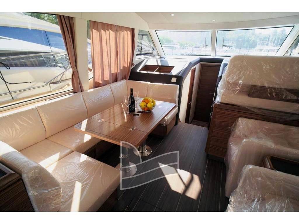 Greenline yachts 48 fly