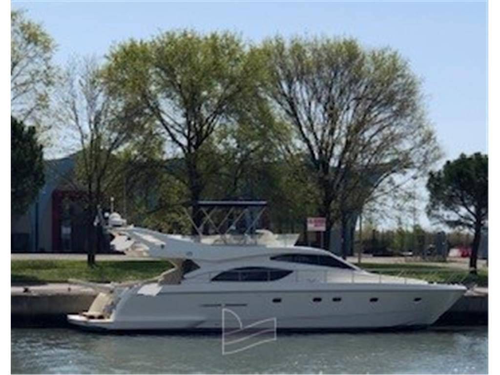 Ferretti yachts 53