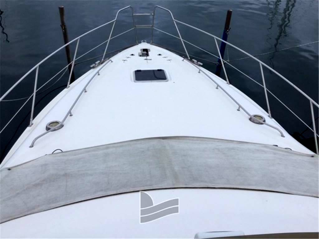 Sealine F 44