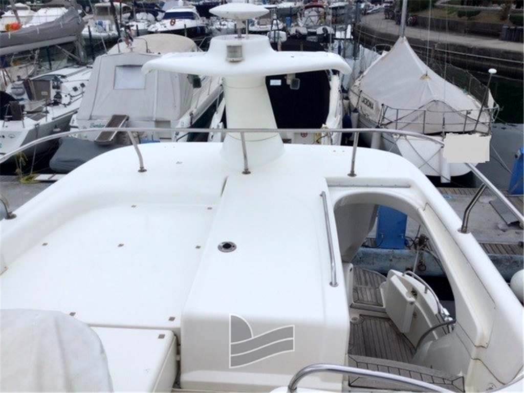 Sealine F 44