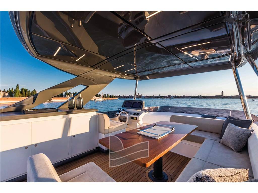 Ferretti yachts Ferretti 670