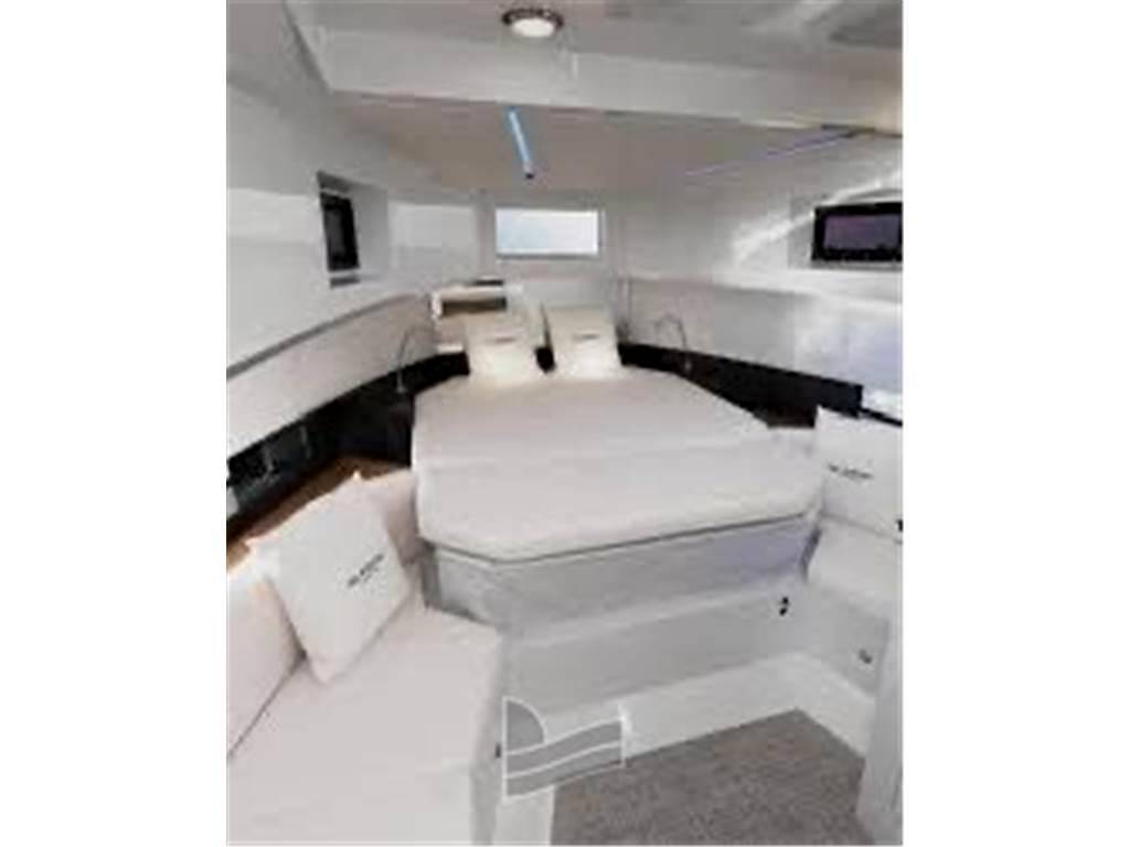 De antonio yachts D36 open