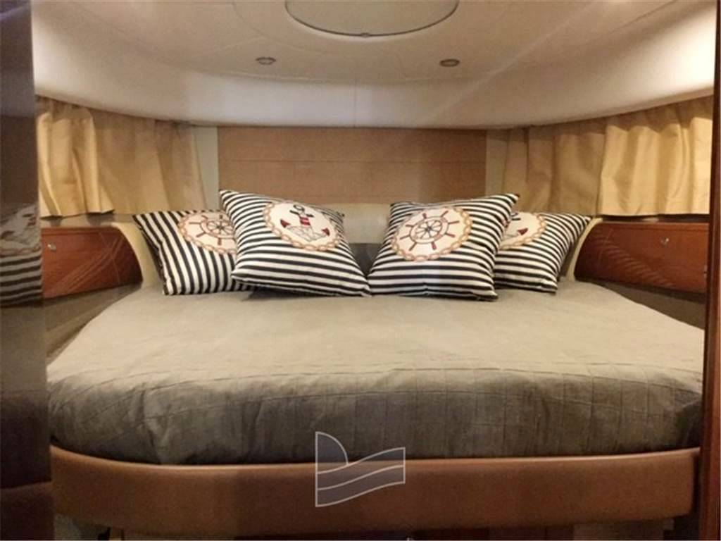 Princess yachts V 48
