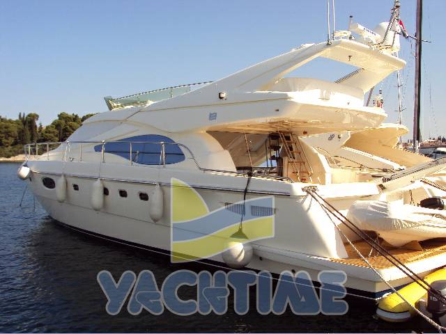 Ferretti 590 fly