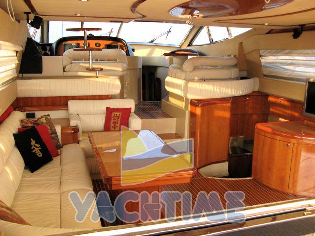 Ferretti 590 fly