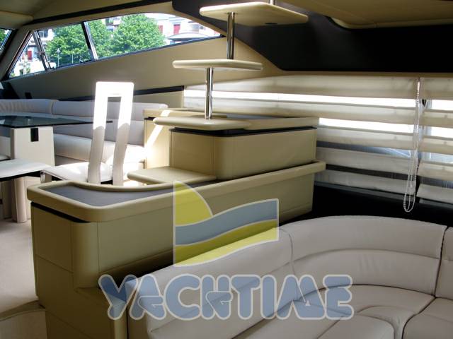 Ferretti 680